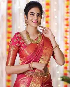 Sari de mariée de style sud-indien, produit très populaire, sari en soie avec un pallu en minakari riche et un travail de tissage, chemisier - Product Image 2