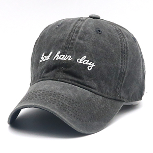 Cappellino da Baseball Sportivo in Cotone 100% Lavato con Logo Personalizzato Ricamato, Stile Dad Hat alla Moda - Product Image 5