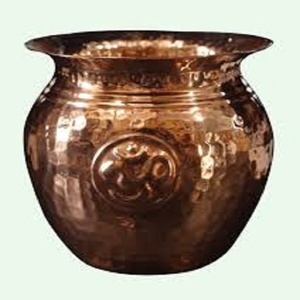 ทองแดงคุณภาพสูงสไตล์อินเดีย Kalash Lota สำหรับเทศกาลและ Puja - Product Image 1