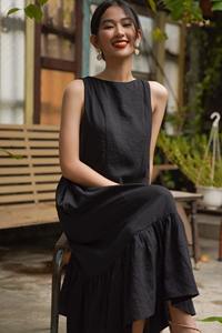 Vestido de mezcla de algodón informal y elegante para mujer, OEM, ajuste relajado escalonado, sin mangas, longitud media, parte inferior con volantes, hecho en Vietnam - Product Image 2