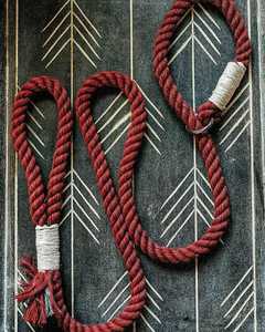 Laisse pour chien en corde de coton rouge crème personnalisée – Laisse de promenade pour animaux de compagnie durable et élégante, cadeau idéal pour les chiens - Product Image 1