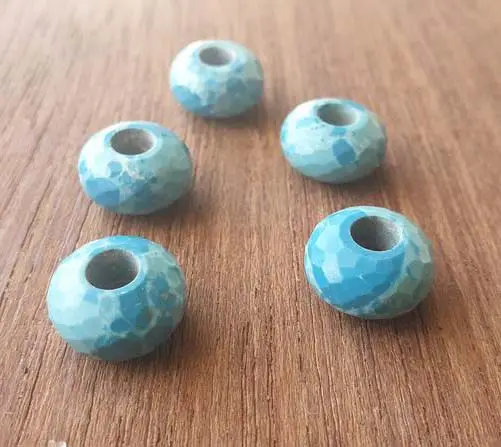 Cuentas de agujero grande facetadas Larimar Roundel de alto grado para joyería de collar