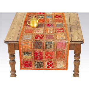 Diseño antiguo hecho a mano bordado Diseño, corredor de la tabla de - Product Image 1