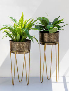 Black Powder Coated Rustic Customized Eco-Friendly Hanging Iron Pot Holders for Attractive <b>Flower</b> Pot Planters for Home Garden - Product Image 3