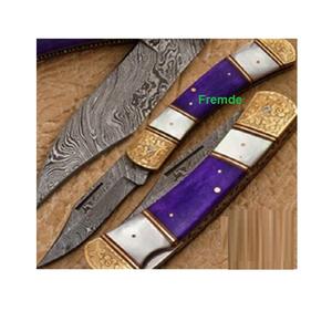 Couteau pliant en acier damas et mitre gravée en laiton Couteau pliant de poche de haute qualité fait à la main - Product Image 1