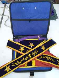 NUEVA BANDERA DE ASOCIACIÓN DE BORDADO A MANO PARA MATRONAS |   Regalía Masónica OES |   Túnica de Seda Azul, Tamaño Personalizado - Product Image 4