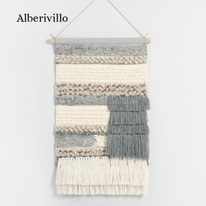 ผ้าทอแขวนผนังรูปสี่เหลี่ยมผืนผ้า งานแฮนด์เมดสไตล์โบโฮ ของตกแต่งผนัง ของตกแต่งบ้าน จากผู้ผลิตในอินเดีย - Product Image 1