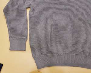 เสื้อสเวตเตอร์คอวี แขนยาว ผ้าฝ้ายลำลอง คุณภาพสูง สำหรับผู้ชาย แบรนด์ดัง ผลิตในบังกลาเทศ  สินค้าล็อตใหญ่ - Product Image 4