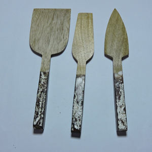 4-Piece Luxury Flatware Set Natural Wood and Resin Handle for Home Hotels Restaurants Handcrafted Cheese Cutting Tool Utensils - Product Image 6