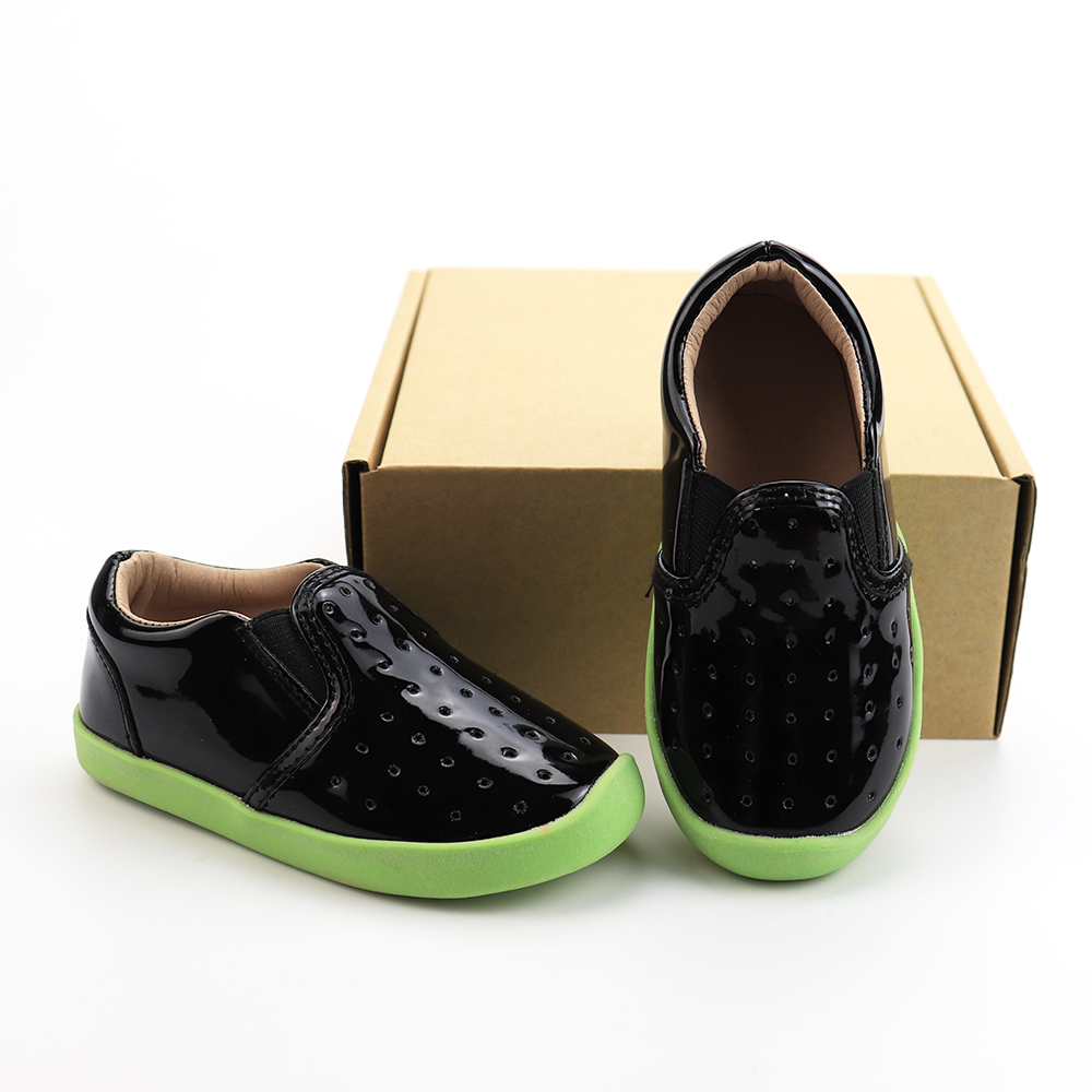 Smile Baby New Arrival Customized Comfortable Luxury Breathable Holes Cutout Children'S Kids Casual Shoes For All Season