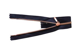 ที่มีคุณภาพสูงไม่มี3ซี่ฟันทองซิปปิดปลายซิปขายส่งสำหรับรองเท้าเสื้อผ้าบ้านสิ่งทอวัตถุประสงค์ต่างๆ - Product Image 6