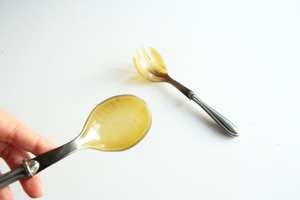 Ensemble de cuillères à vaisselle élégantes en acier inoxydable Cuillère de mariage Ustensiles de cuisine de restaurant Couverts Design simple Qualité supérieure Inde - Product Image 5