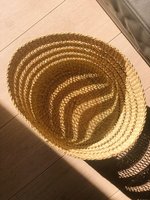 Pot Tanaman Besar Berdiri dari Rumput Laut, Anyaman Tangan, Ramah Lingkungan, Tahan Lama, Vintage, Elegan, Ukiran Tangan, Desain Minimalis