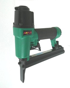 APLUS 1005FLN Agrafeuse pneumatique industrielle à bec long de 50 mm, longueur de clou de 3-5 mm, 10F, aluminium, capacité de 100 agrafes - Product Image 1