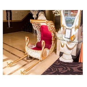 Doli de Entrada para Novia India, Maharani, Impresionante Entrada, Palanquín Elegante y Moderno, Madera Tratada Ligera, Pavo Real Dorado - Product Image 1