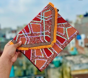 2023 nueva colección bolso de mano de lujo para mujer tela India hecha a mano bolsos de boda de noche moda Guru Kirpa CASA DE EXPORTACIÓN - Product Image 3