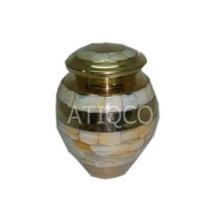 Urna Atiqco Plateada Blanca de Latón Macizo, Estilo Americano, Último Diseño para Cremación y Uso Funerario de Adultos, Superventas - Product Image 2
