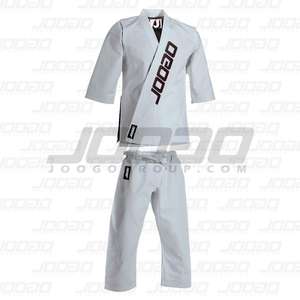 Uniforme de Karate ligero de 6oz Gi blanco negro con cinturón para adultos y niños - Product Image 1