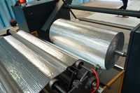 Matériau d'isolation thermique industriel léger en feuille d'aluminium à bulles, épaisseur personnalisée, feuille résistante au feu pour entrepôt