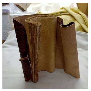 Papeles hechos a mano de aspecto antiguo y envejecido, adecuados para calibradores y fabricantes de diarios, disponibles en tamaños personalizados 8,5x11 - Product Image 1