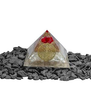 Selenita con piedra curativa, símbolo de pirámide de orgonita - Product Image 1