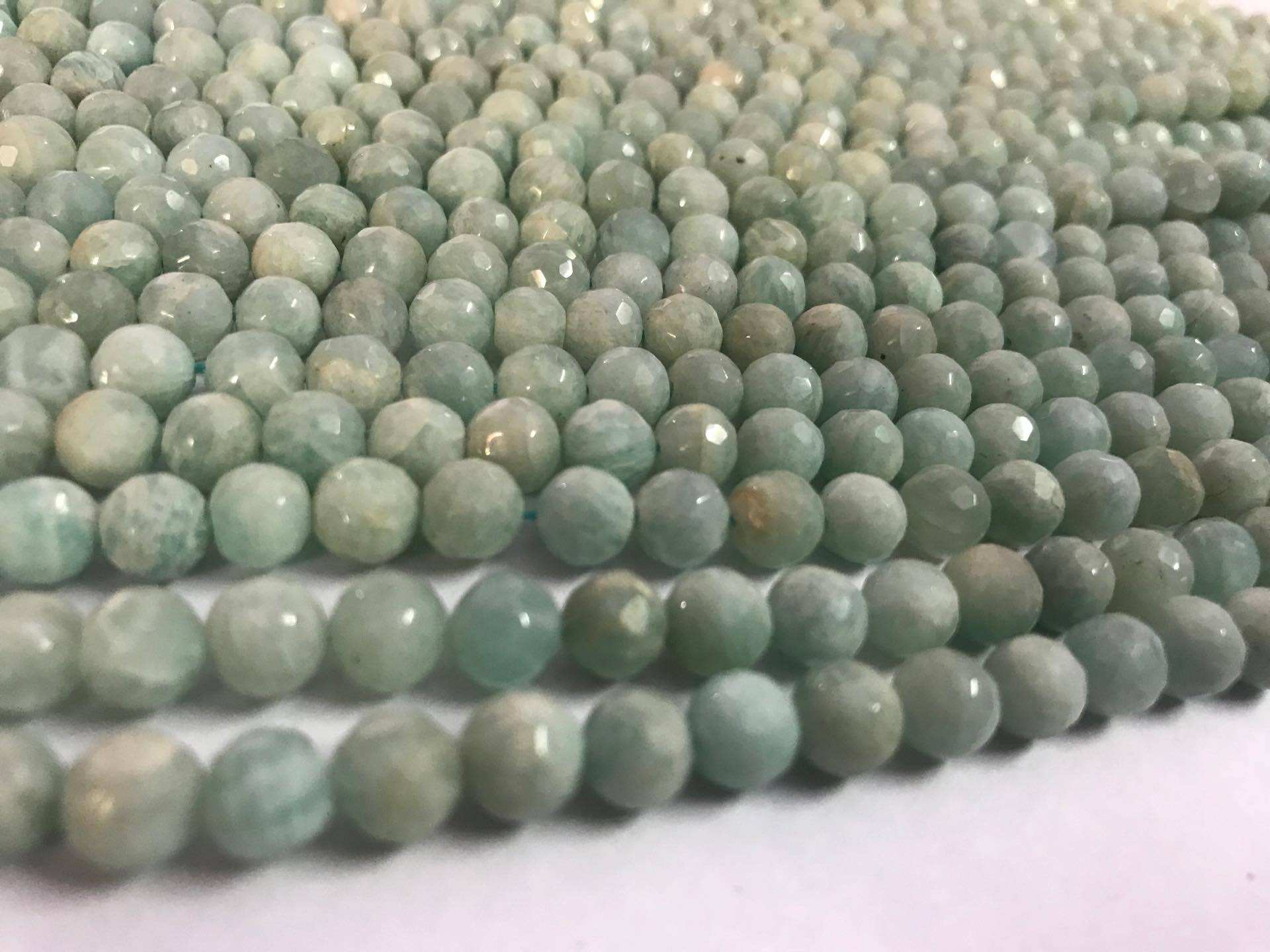 แอมะซอไนต์