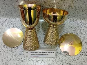 Suministros de latón para iglesia, suministros de alta calidad de cáliz y ciborium con Cruz - Product Image 2