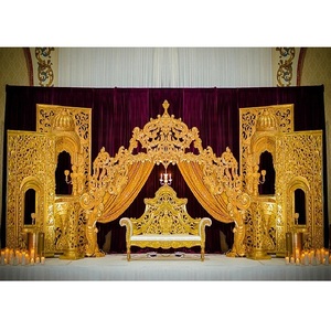 Decoración de Escenario para Ceremonia de Compromiso Real y Recepción de Boda Musulmana Walima, Diseño Ligero de Fibra de Vidrio con Temática Dorada Personalizable - Product Image 1