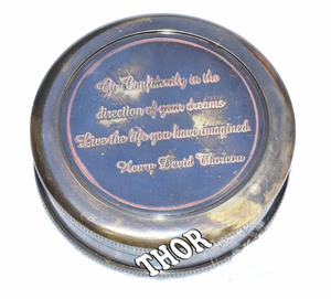 Brújula de bolsillo de latón de estilo Vintage, pantalla de esfera Digital, acabado en dos tonos, equipo de posicionamiento de navegación de poema de latón grabado - Product Image 5