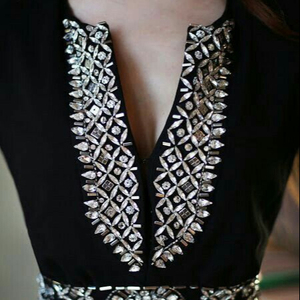 --- BEAUTIFUL---DESIGN-OF-NEW--EVENING-PARTY-WEAR-robe élégant-embellie travail-pour-fête-usure et de mariage-2021 - Product Image 1