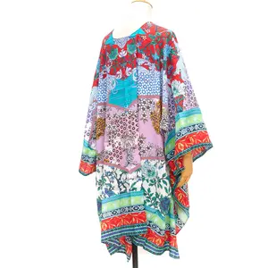 Giacca cardigan kimono realizzata con design floreale personalizzato