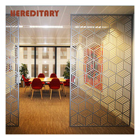 Panneau de séparation en aluminium découpé au laser pour café commercial au design moderne, séparation intérieure en aluminium
