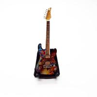 Petite guitare miniature de 4 pouces pour figurines d'action