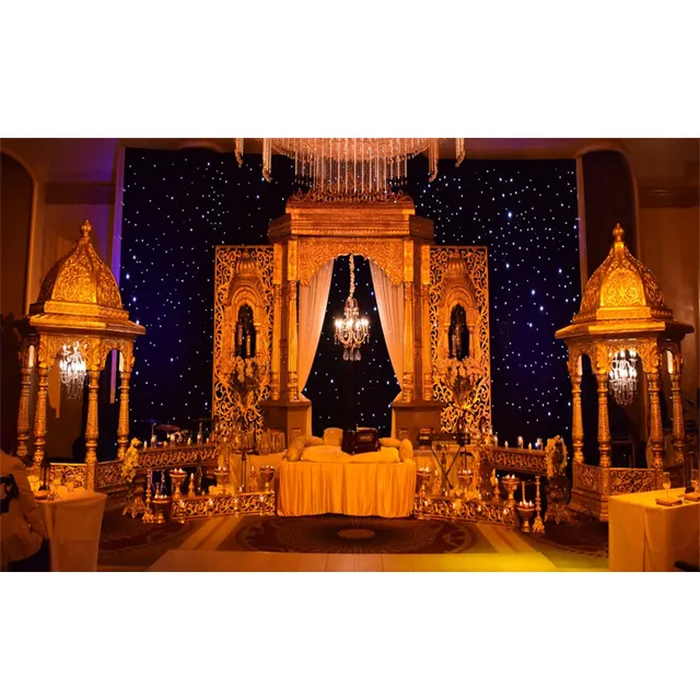 ロイヤルムガールゴールデンテーマウェディングステージイスラム教徒アラビアンスタイルウェディング & エンゲージメントステージラジワディ結婚式ステージの装飾