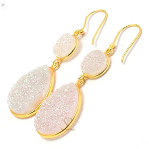 Boucles d'oreilles suspendues en pierre de lune Druzy arc-en-ciel/Boucles d'oreilles en argent sterling 925 Fournisseur de boucles d'oreilles à crochet plaqué or 18 carats - Product Image 4