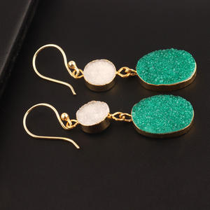 Superbe collection de boucles d'oreilles pendantes en sucre naturel en laiton plaqué or double pierre bijoux déclaration cadeau de mariage pour elle - Product Image 3