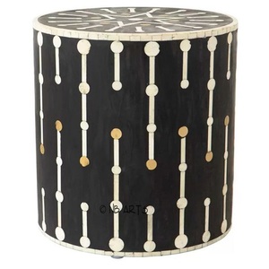 Mobilier de salon table d'appoint incrustée d'os - Product Image 2