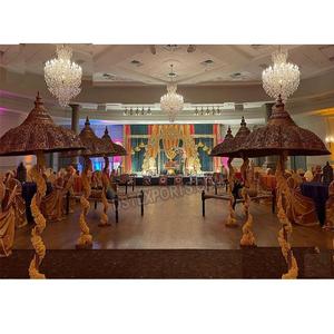 Parapluie d'entrée de mariage moderne en or, parapluies de mariage indiens de luxe pour la décoration de la passerelle, parapluie de passerelle de mariage, décoration Australie - Product Image 1