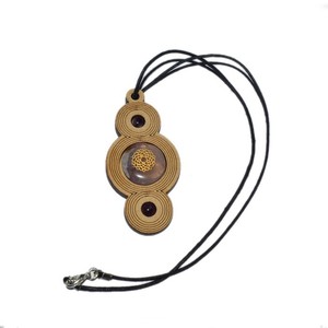 จักระมงกุฏแกะสลักจี้ไม้สไตล์ฮวงจุ้ยกึ่งมีค่าพลอยอาเกตเทคนิคการรักษางานฝีมือ - Product Image 1