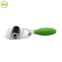 IMS Handmatige RVS 430 Bladen Kruidenmolen Roller met Kunststof Handvat 20x6x3cm