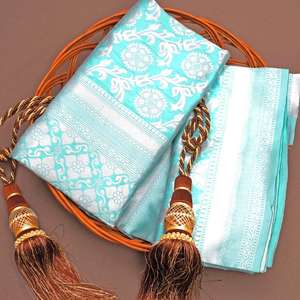 Sari bleu ciel nuageux avec pallu riche et travail jacquard sur le sari avec blouse en tissu de soie de litchi doux pour femmes par Royal Export - Product Image 5