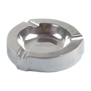 Grid <b>Ashtray</b> With Polished Finishing Design Tableware Garden Bar Home and Hotel Office Design <b>Ashtrays</b> - Product Image 1