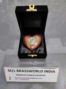 "Oreille de chien dans les pattes en aluminium peint à la main, accessoires pour la crème, en forme de cœur ou d'arc répulsif" pour animaux de compagnie ", 1 pièce - Product Image 4