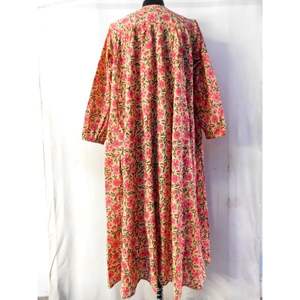 Vestido Largo Bohemio de Algodón Puro Estampado a Mano con Diseño Floral Occidental Indio, para Uso Casual de Verano en la Playa - Product Image 2