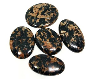 Prix de gros Cabochon en pierre naturelle de tourmaline rayée, cabochon en vrac de forme libre, pierre précieuse de taille libre pour la fabrication de bijoux - Product Image 1