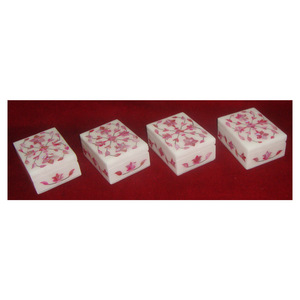 Très beau marbre blanc avec nacre rose Boîte à bijoux design incrusté d'art floral pour la décoration de la maison et le mariage - Product Image 1