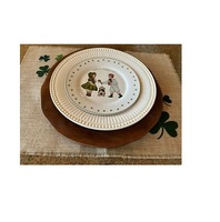 Assiette de service en bois antique, pour chargeur en bois et plaque de chargement en bois poli à la main pour le mariage à bas prix