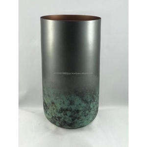 Jarrón cilíndrico de hierro hecho a mano, ecológico, de alta calidad, para mesa, maceta, decoración del hogar, modelo QAMAR OVERSEAS QO-1090 - Product Image 5