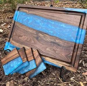 Planche à découper bois en résine Epoxy, outil de cuisine d'artiste - Product Image 4
