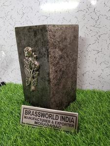 Aluminum and <b>Wood</b> Eight Shaped Antique European Cremation <b>Urn</b> <b>for</b> <b>Ashes</b> - Product Image 6